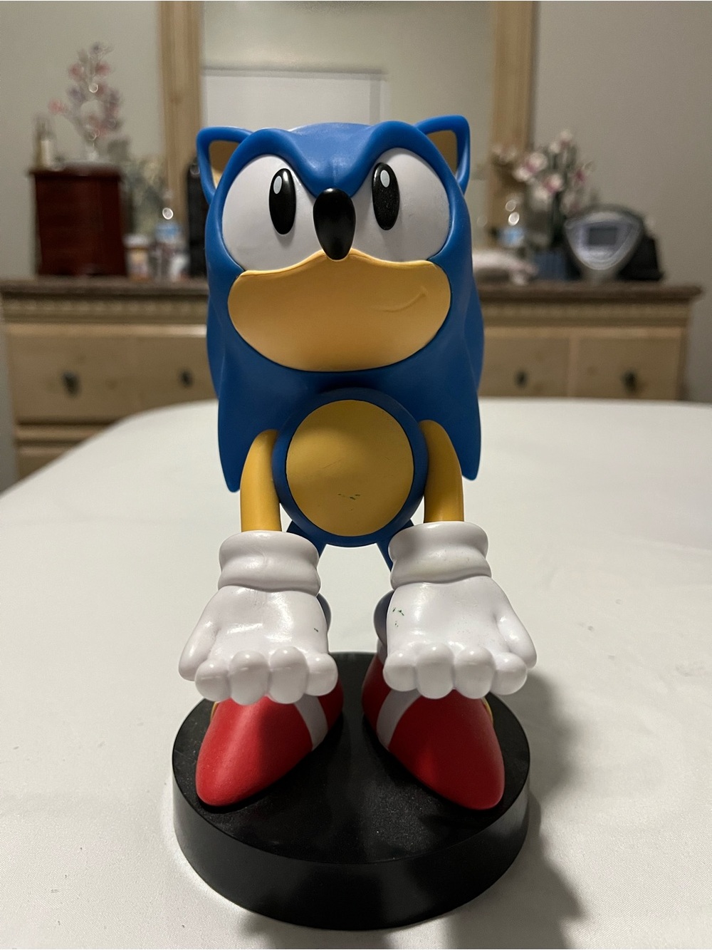 Sonic the Hedgehog controller/phone holder